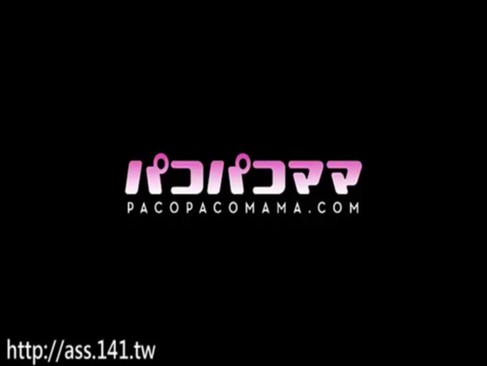 スレンダー浮気妻がモザなし生ハメで乱れまくる