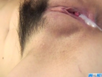 生ハメ中出し3Pで接待するスレンダー美熟女