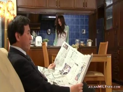 旦那以外の男に高速ピストンで犯される美人妻