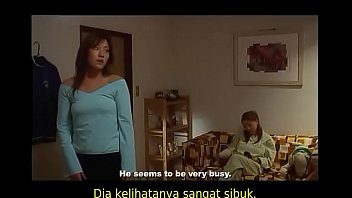 絶倫若妻が嫁いだ先で家族全員と絡み合う近親相姦乱交セックス