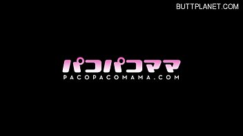 無修正おまんこに騎乗生挿入させ絡み合う四十路熟女の生ハメセックス