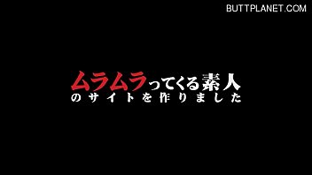 ちんぽを美味しそうにフェラする熟女が中出しファックで絡み合う