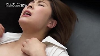 真っ白ボディの三十路熟女OLがオフィスで中出し生ハメセックス