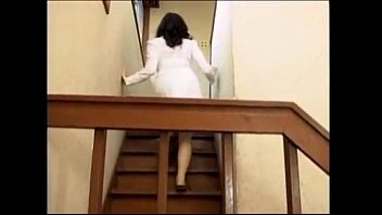 旦那との夫婦喧嘩で不倫セックスで絡み合う四十路熟女