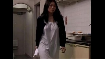 欲求不満な三十路熟女が激エロオナニーで痙攣する
