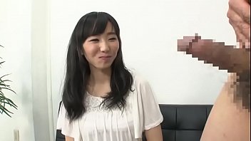 貧乳スレンダーボディの若妻のガン突き不倫セックス