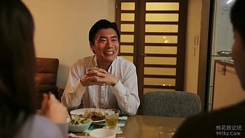 義父との近親相姦で絡み合う巨乳若妻のエロ動画