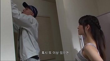 欲求不満な若妻が男達と絡み合う不倫エロビデオ