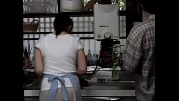 旦那に内緒で義父との近親相姦で絡み合う三十路熟女