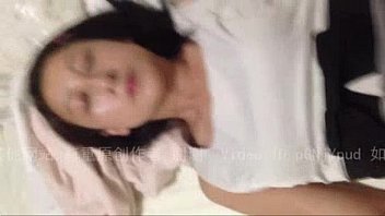 三十路の素人ドスケベ熟女がモザなしハメ撮り生ハメセックスで絡み合う裏ビデオ