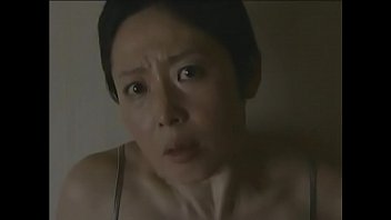 旦那の目の前で3人の男に輪姦される四十路巨乳人妻の | レディーババ