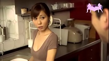貧乳ガリガリ若妻が旦那の同僚達に輪姦顔射セックスで凌辱されるエロビデオ