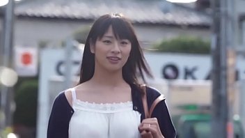 爆乳若妻がおじさん強姦魔にレイプされるエロ動画