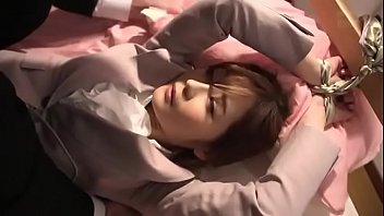 三十路の美熟女OLが同僚に中出しレイプされるエロ動画