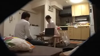 四十路の美熟女家政婦と秘密のセックスを隠し撮りしたエロ動画