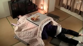 爆乳義母が義息に寝込みを犯される近親相姦 | レディーババ