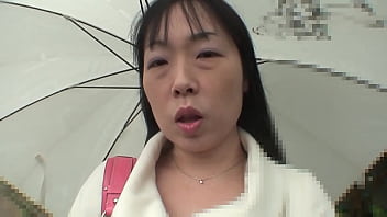 四十路の素人人妻のボカシなしのハメ撮り中出し不倫セックス